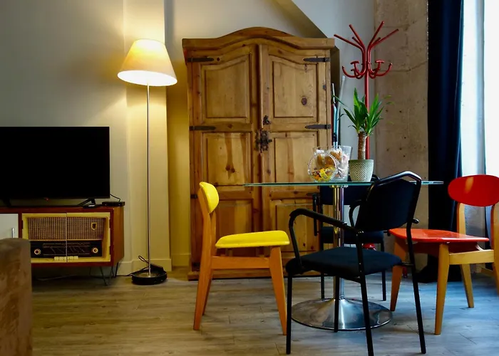 Charming Apartment For 4 People 1 Baby In The Heart Of Paris